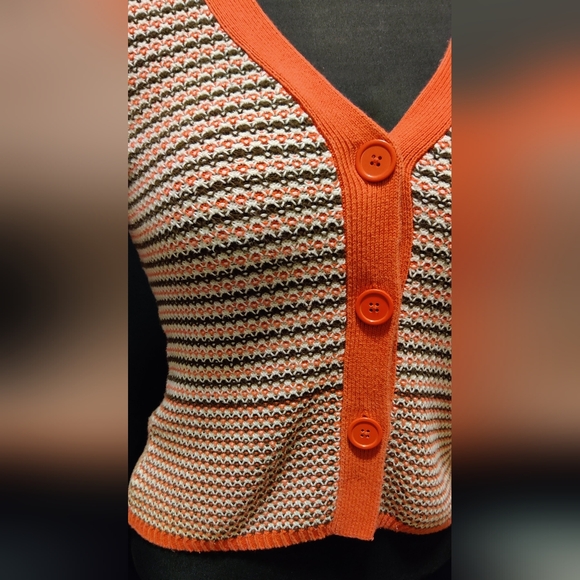 Bnwot (M) Izod like warmer weather textured sweater w/vibrant colors & buttons - Picture 3 of 8